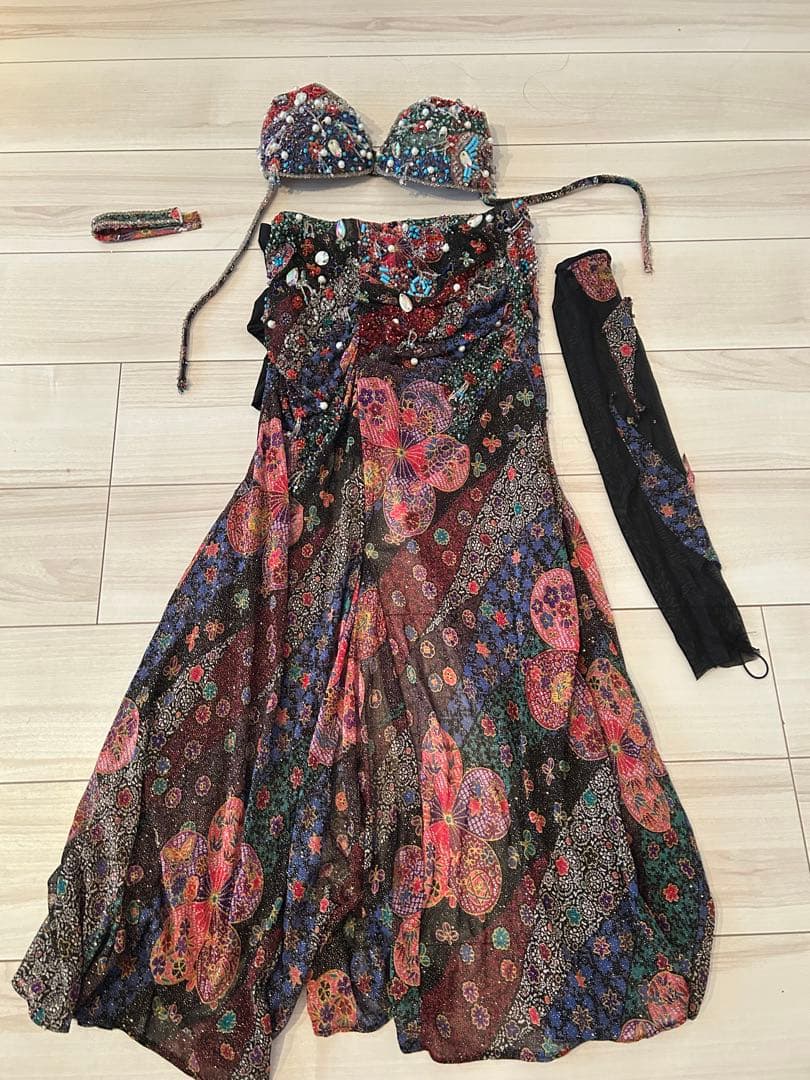 ベリーダンス セットアップ 和柄 送料無料】深みブルーにビジューが煌めくセットアップ｜ベリーダンス