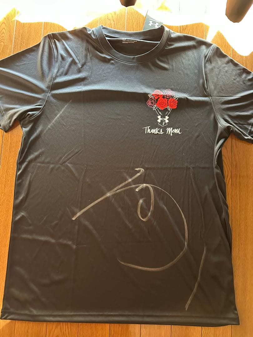 千葉ロッテマリーンズ　藤原恭大　母の日限定Tシャツ アンダーアーマー　直筆サイン 千葉ロッテマリーンズ 藤原恭大 母の日限定Tシャツ アンダーアーマー
