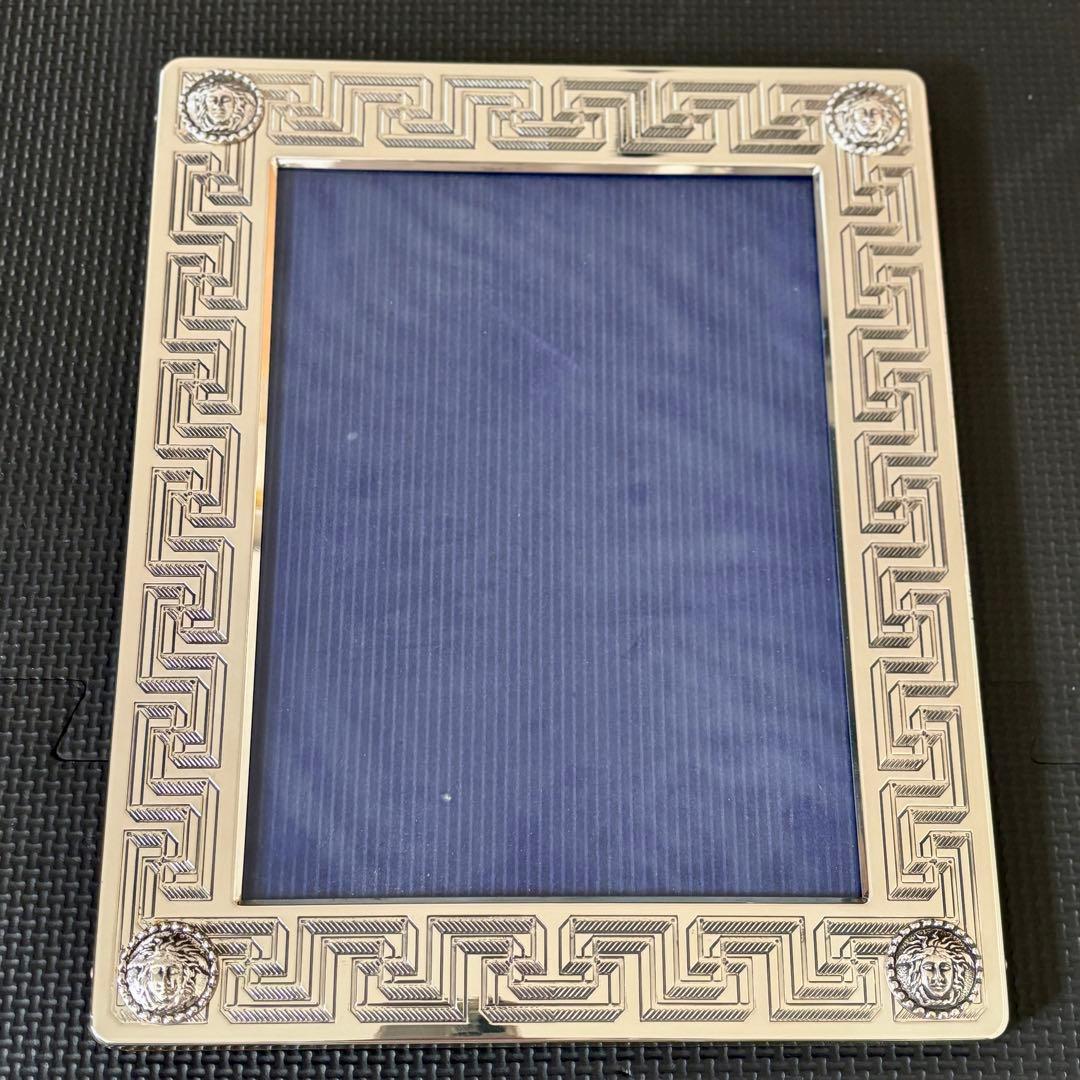 ビンテージ 銀製 ベルサーチ Versace シルバー925 大判写真立て VERSACE（ヴェルサーチェ） ベルサーチ ロゴ リング・指輪 シルバー