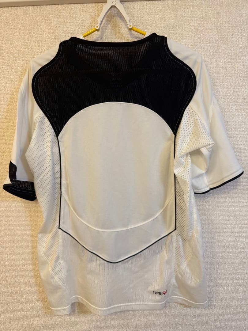 値下げ可能】浦和レッズ Total 90コラボシャツ - メルカリ