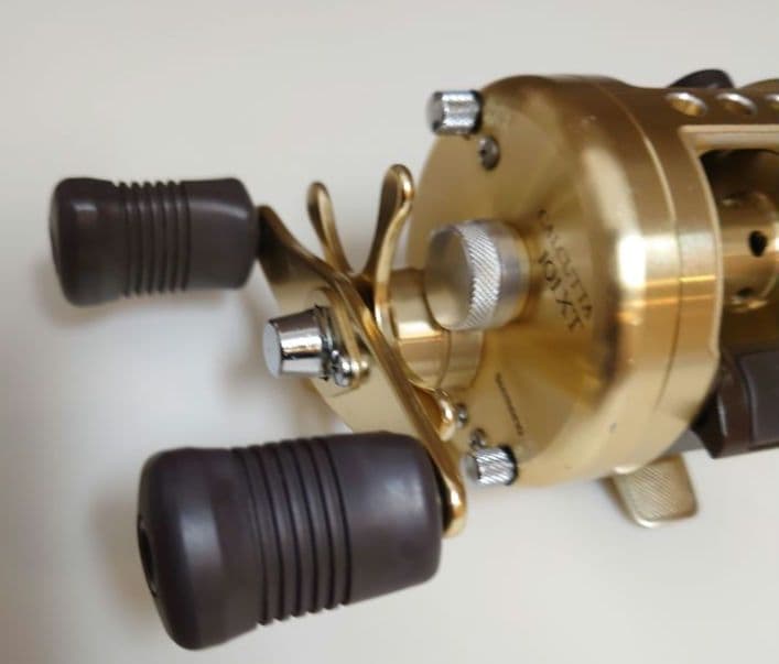 SHIMANO シマノ カルカッタ 101XTジャンク品 SHIMANO シマノ