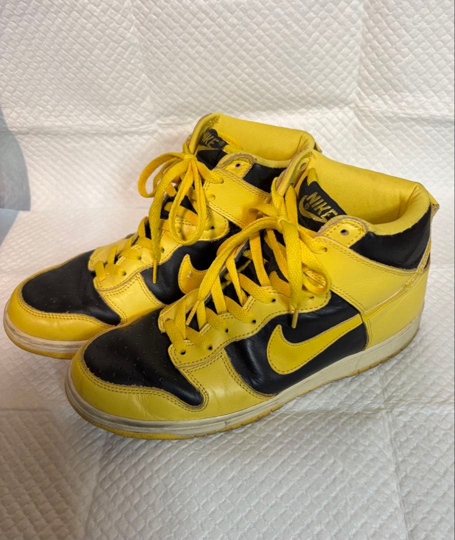 NIKE アイオワ ナイキ 27.5cm イ エロー✕黒