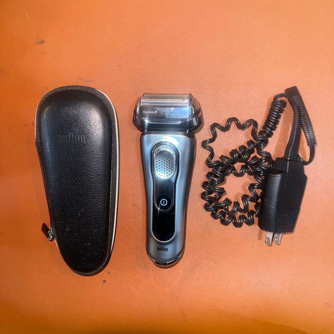 ブラウン　メンズ電気シェーバー　4枚刃　シリーズ9 ✨ BRAUN（ブラウン） メンズシェーバー［電気シェーバー］(4枚刃)(自動
