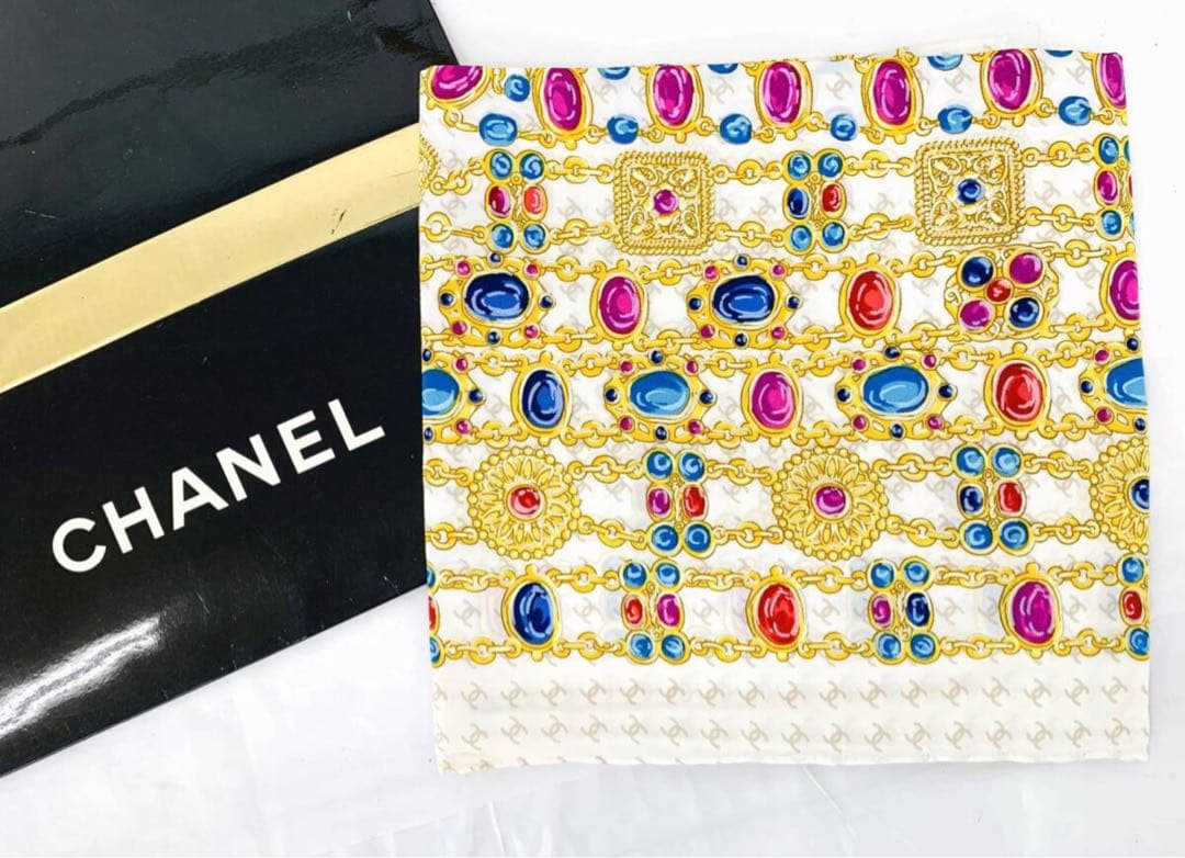 205 美品 CHANEL シャネル ココマーク チェーン宝石柄 CHANEL（シャネル） （新品・未使用品）シャネル ココマーク ビジュー