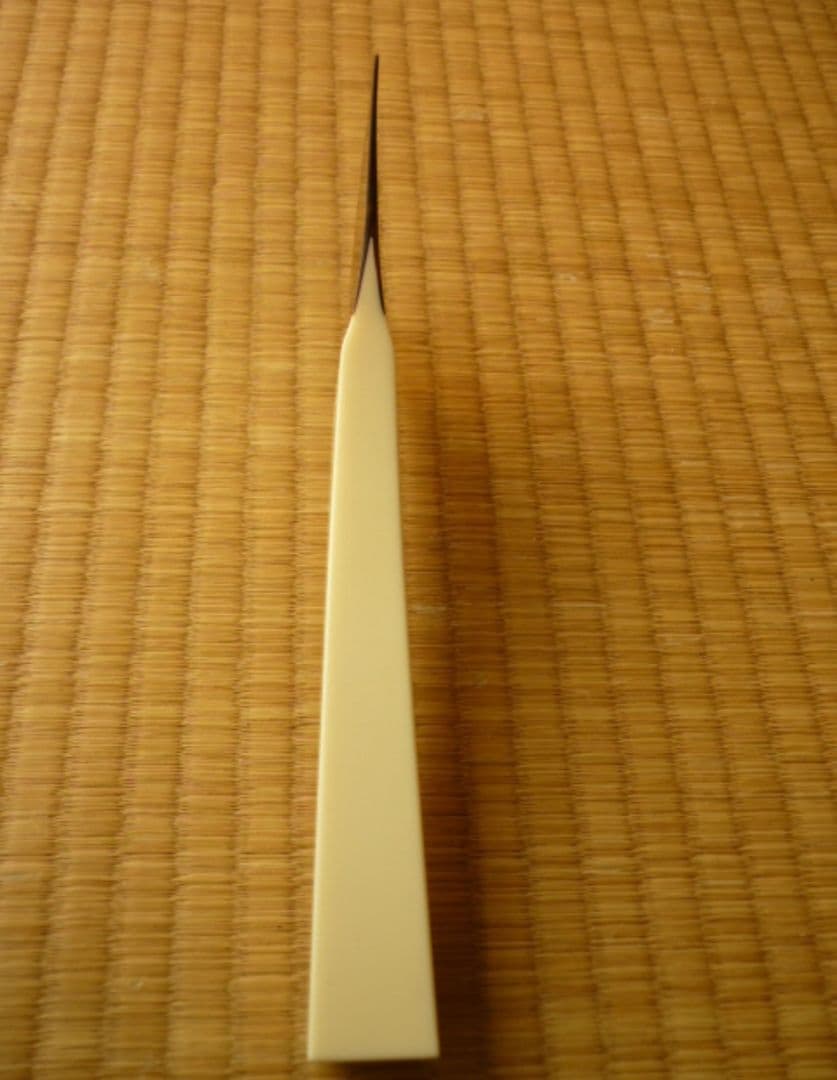 三味線 撥 鼈甲 1枚甲　開き 11.8cm　 重さ190ｇ