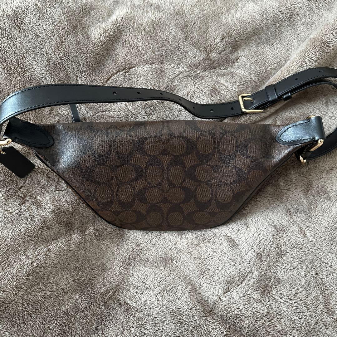 COACH ボディバッグ ブラウンレザーの通販はau PAY マーケット - 輸入