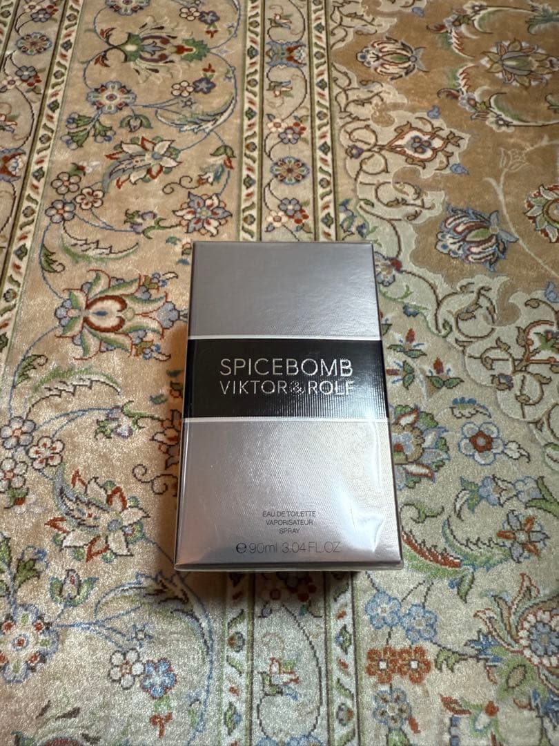 Viktor & Rolf Spicebomb オードトワレ 90ml ヴィクター＆ロルフ Viktor & Rolf スパイス ボム EDT 90ml SPICEBOMB