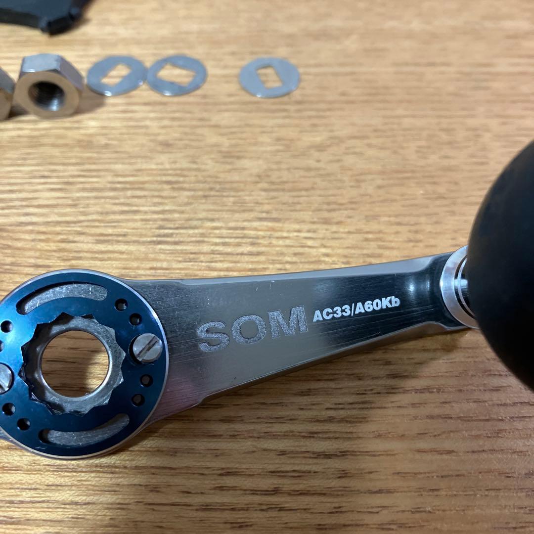 美品 スタジオオーシャンマーク AC33/A60Kb シマノ用 7×4 ハンドル