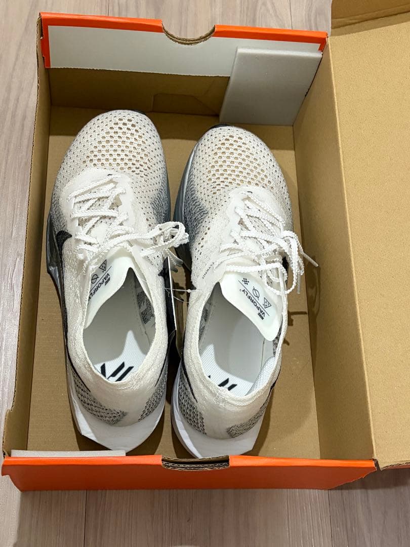【新品未使用】Nike Vaporfly DV-4129-100 25.5cm