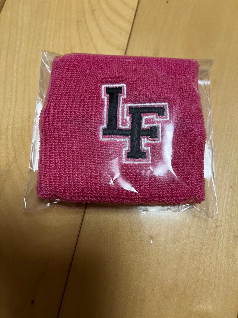 中日ドラゴンズ 上林 誠知 選手 LF ピンクリストバンド - メルカリ