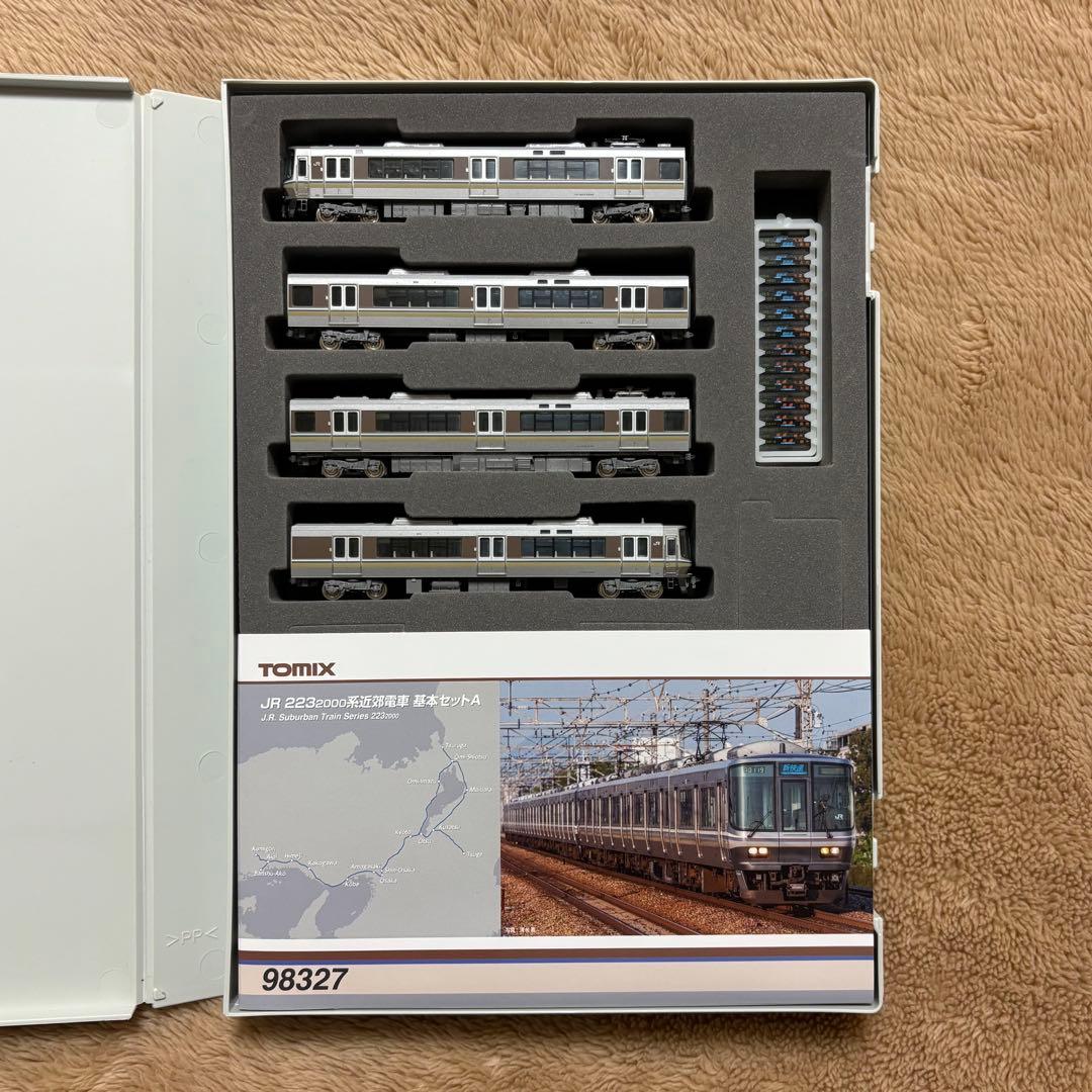 TOMIX JR 223系2000番台近郊電車 基本セットA 4両 JR 223-2000系近郊電車（1次車・転落防止幌付・4両編成）セット｜製品