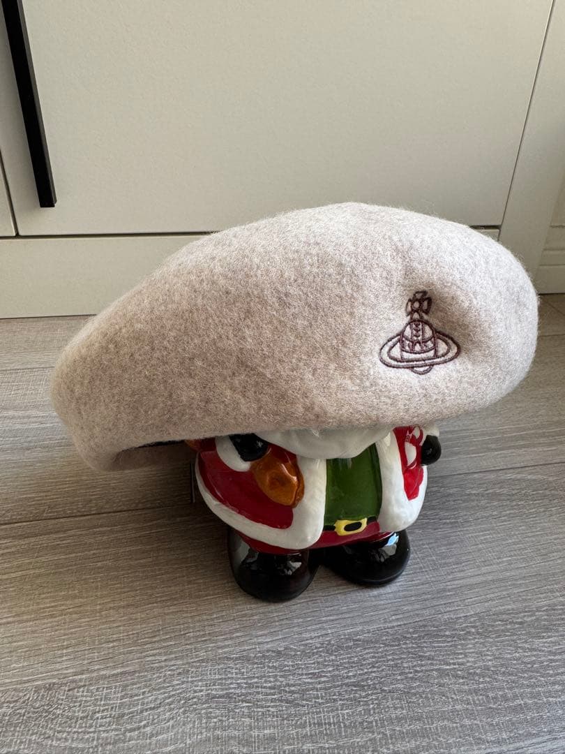 ヴィヴィアンウエストウッド　ウール ベージュ　ベレー帽　オーブ Vivienne Westwood☆ラインORB刺繍 バスクベレー (Vivienne Westwood