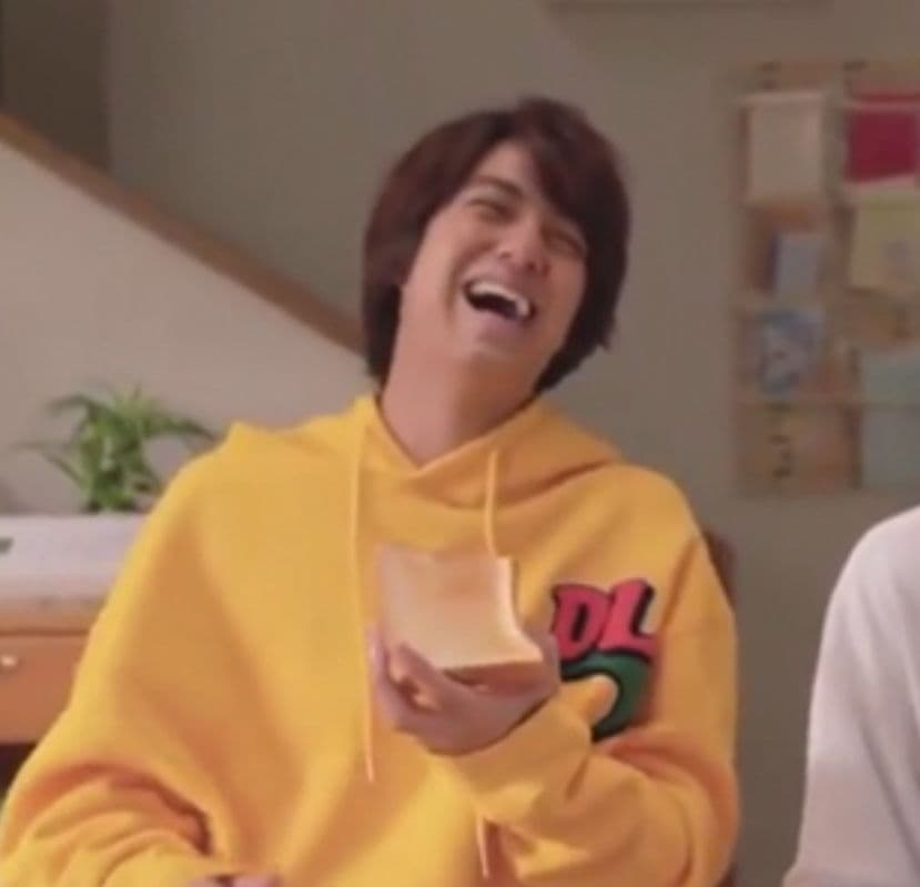 dualism ブーメランロゴパーカー XL ☆高橋海人☆ - メルカリ