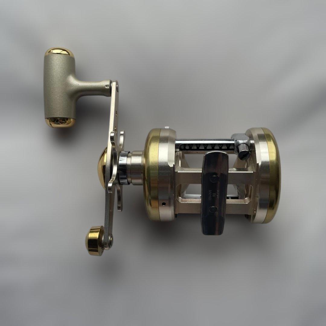 Daiwa CV-Z300F 両軸リール ベイトリール 袋 取扱説明書付き