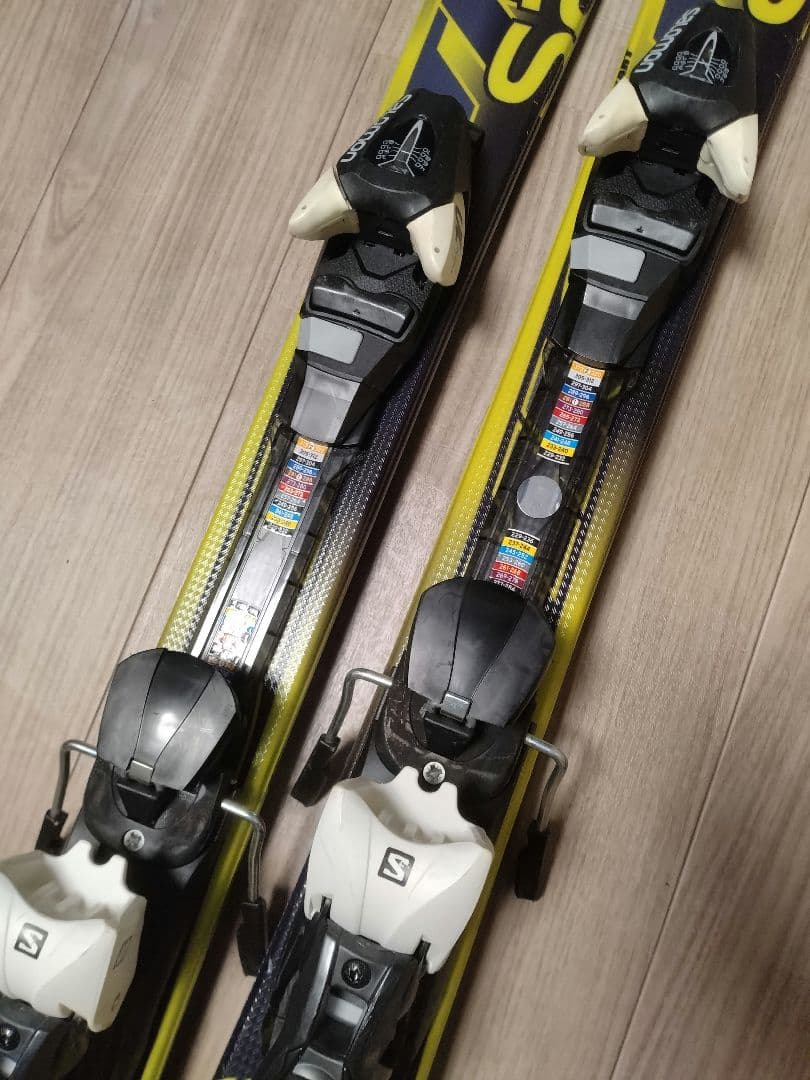 状態良好☆】120cm SALOMONスキーボードセット♪ ミッドスキー！ 中古