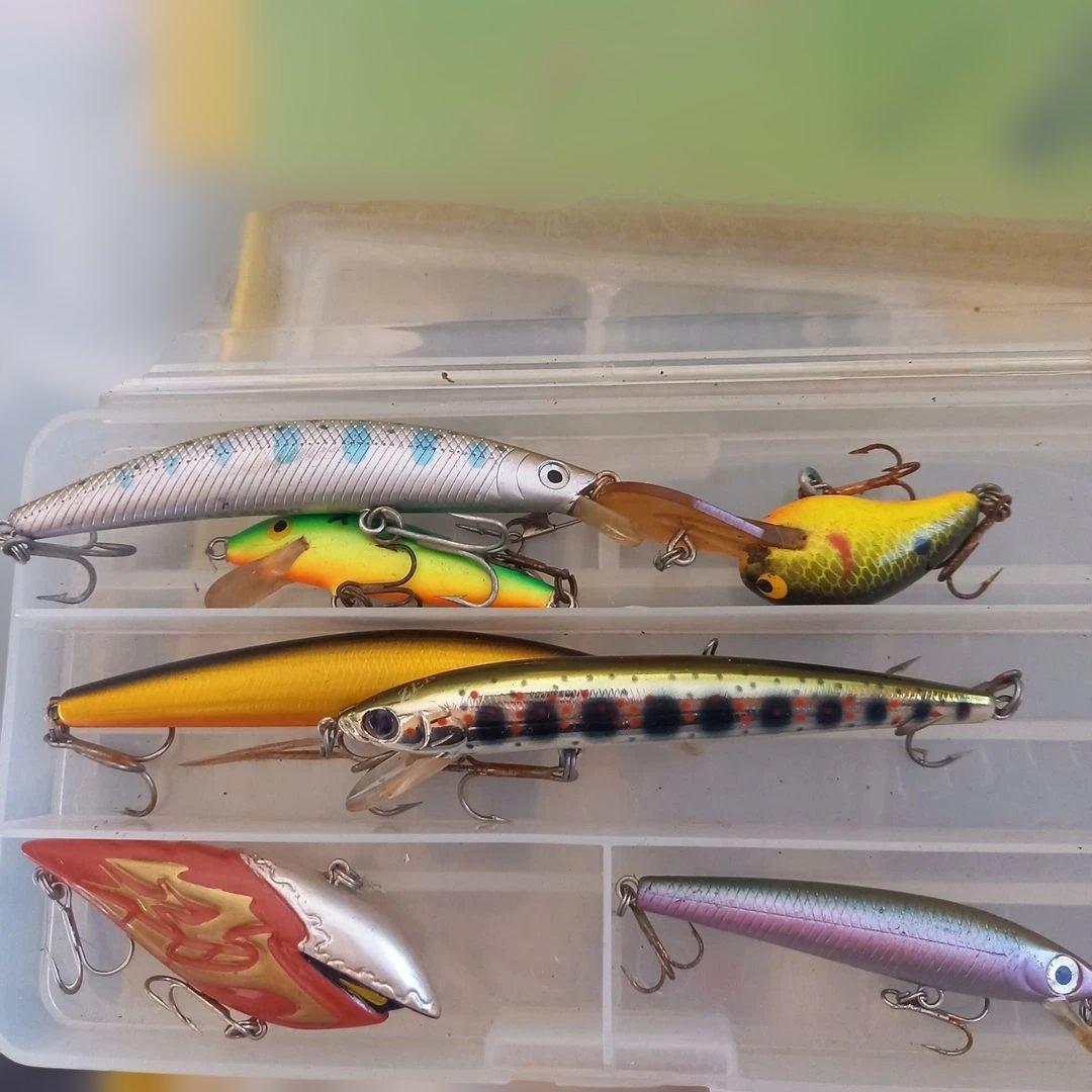 釣具用品☆バス釣り☆ホーグリー・ルアー☆ミノーセット☆グラインダー