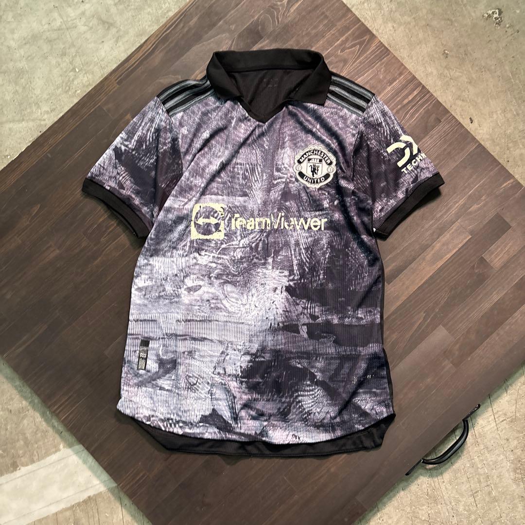 8SM1 【マンチェスターユナイテッド】襟付き　ゲームシャツ　古着used 8SM1 【マンチェスターユナイテッド】襟付き ゲームシャツ 古着used