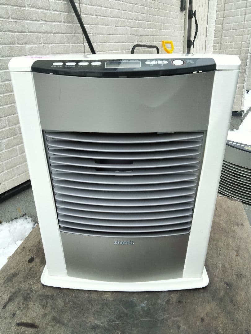 札幌発サンポットFF温風石油ストーブ！品番「FF‐633TL」2014年式中古品