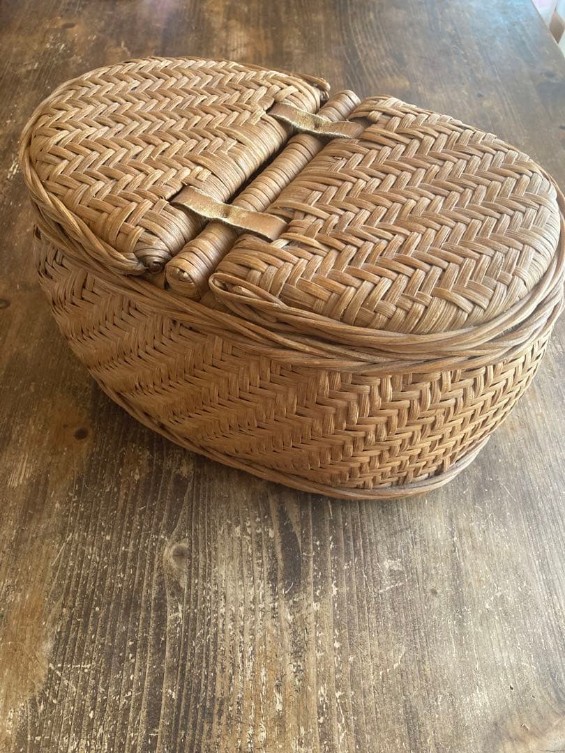 アンティーク】天然素材の楕円形バスケット ハワイで購入 アンティーク