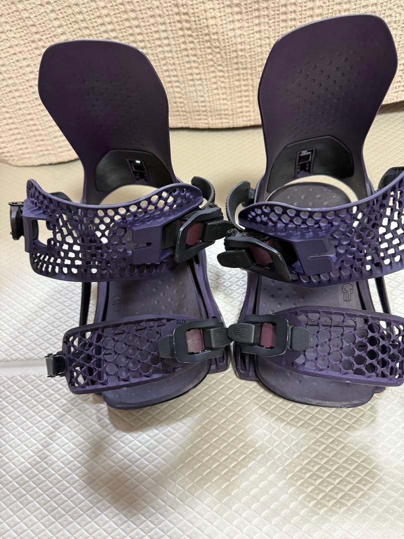 紫 メッシュ スノーボード ビンディング バタレオン Sサイズ