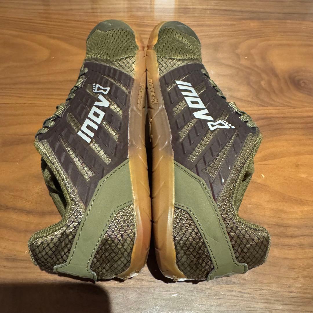 イノヴェイト inov-8 BARE-XF210 V2 カーキ　25.5cm