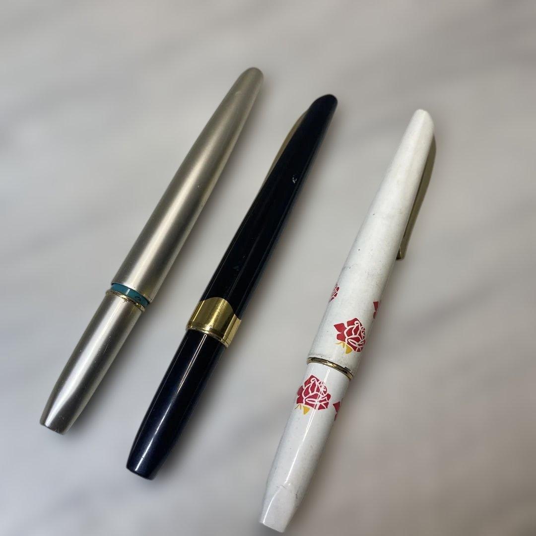 PLATINUM プラチナ 万年筆 18K ショート 金　廃盤　細字　花柄 プラチナ 18K 18金 万年筆 ショート 細字 軟 白軸 紫陽花柄 廃盤