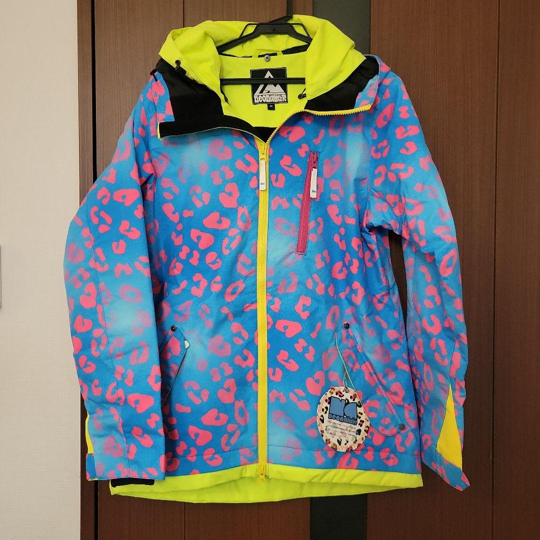 【新品未使用】スノボウエア レディースM ネオンカラー 新品未使用】スノボウエア レディースM ネオンカラー Xnix レディース