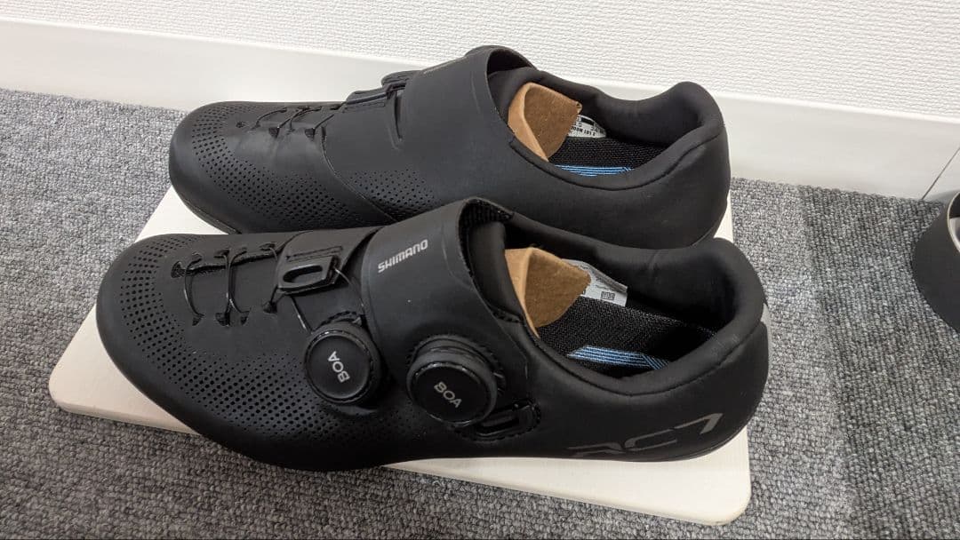 Shimano RC7 ワイドサイズ 24.8㎝ 未使用新品 シマノ（SHIMANO） RC7 ワイド SPD-SLビンディングシューズ SHIMANO