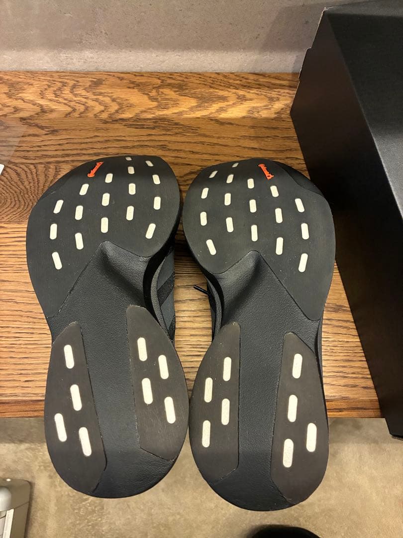 アディゼロ EVO SL WOVEN メンズ　26.0cm