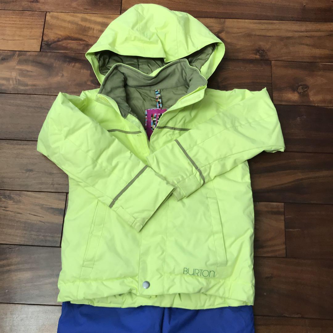 バートン　スノーボードウエア　キッズxs 120くらい？ バートン ウェア 100〜120センチ位 バートン ウェア 100〜120センチ位