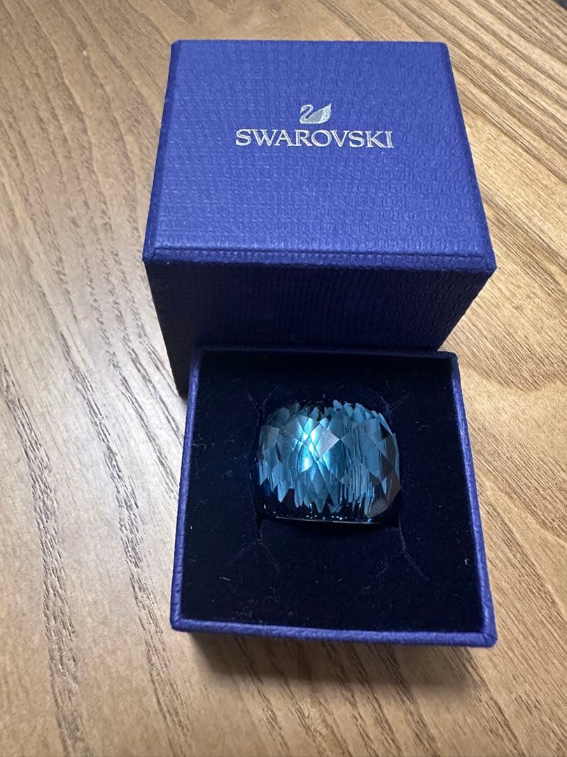 スワロフスキー nirvanaブルーリング - メルカリ