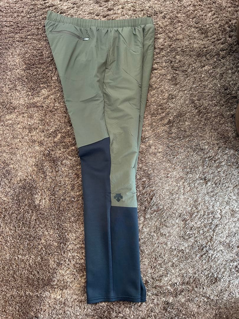 値下 デサント アウトドア用 オリーブグリーン上下セット Oサイズの