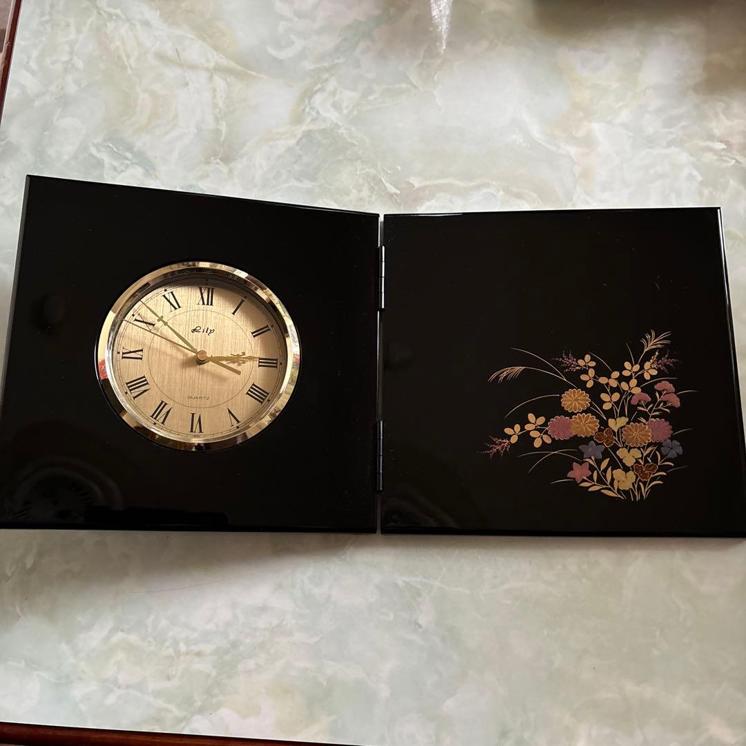 Swarovski 置物イヌとサンタハット クリスマスの通販