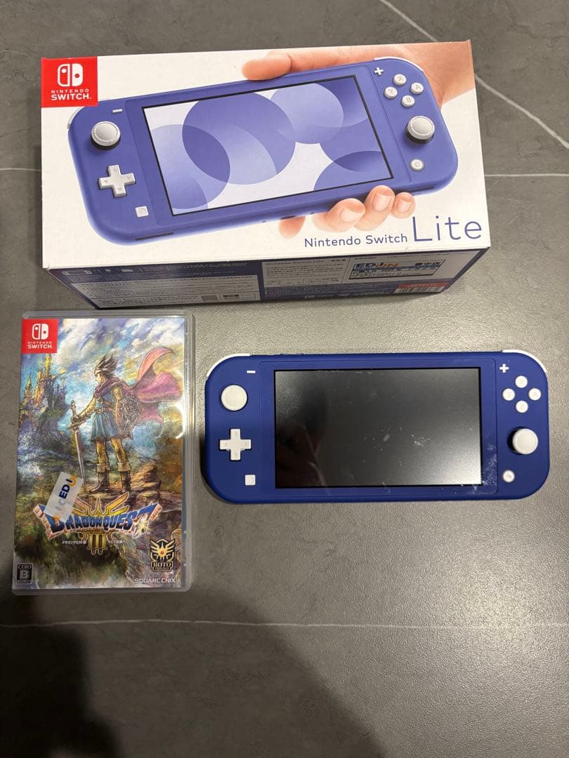 Nintendo Switch Lite 青 + ドラゴンクエストIII Nintendo Switch Lite