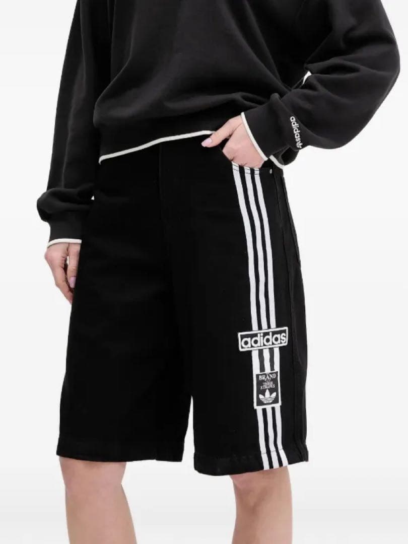 adidas 3本ライン 黒 ワイドパンツ