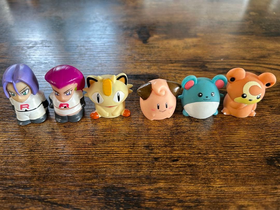 ポケモン　おしゃべりタウン　フィギュア6体セット　激レア メガリザードンXやカイリューがゆらゆら揺れるインテリアフィギュア