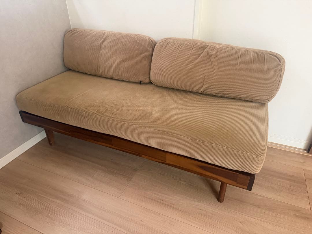 【世田谷受取】140サイズunico ソファSWELLA(スウェラ) 世田谷受取】140サイズunico ソファSWELLA(スウェラ) 世田谷受取】140