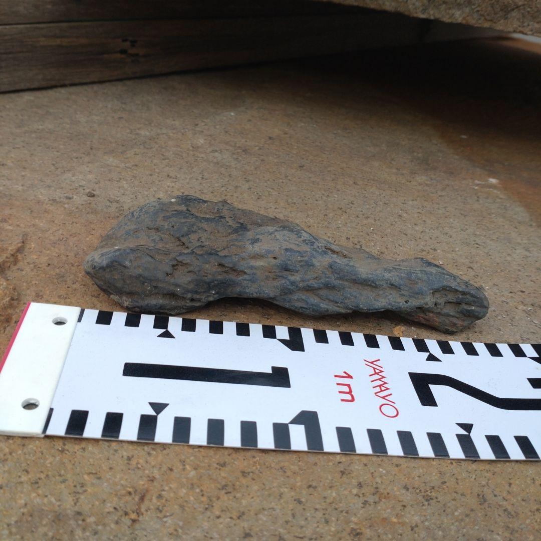 水石 不規則な形状の石