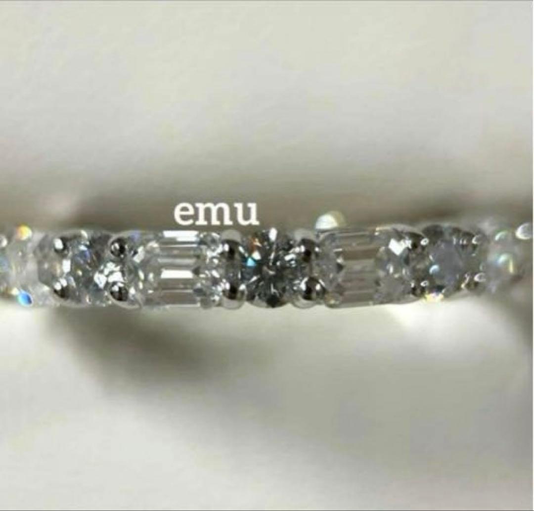 最高級モアサナイト/ ラウンドカット＆エメラルドカット ハーフ