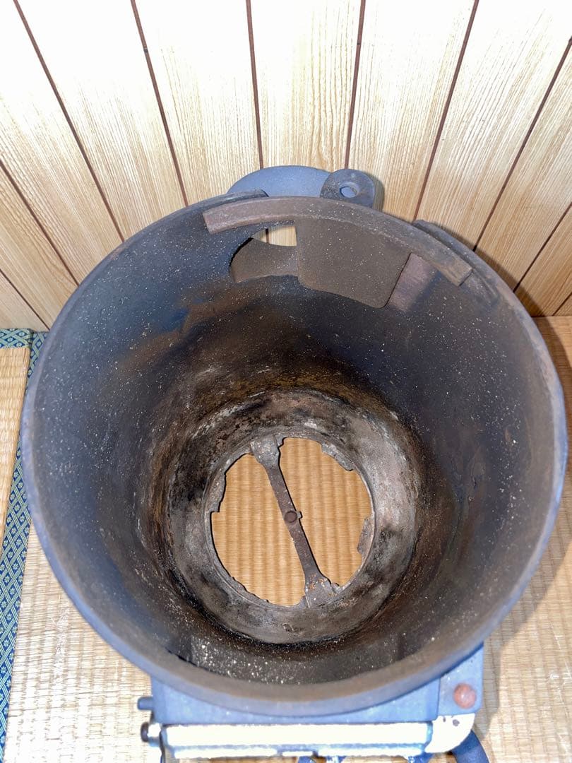 昭和レトロ 函館日栄 コークスストーブ 鋳物製 石炭ストーブ - メルカリ