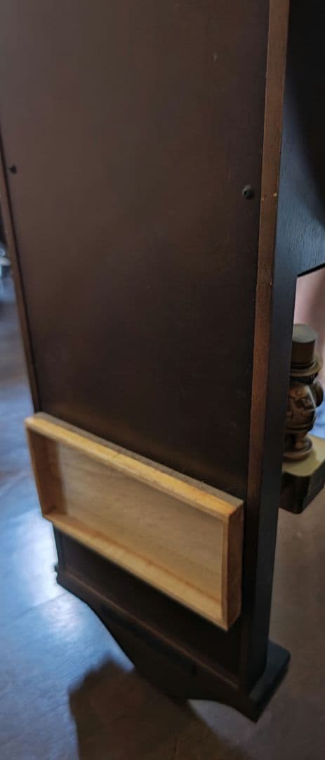 掛時計 装飾的彫刻付き（Small World）昭和 レトロ