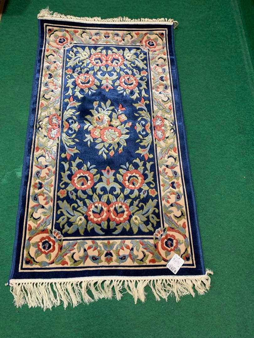 段通 花柄ネイビーラグ・カーペット絹 シルク100%の通販はau PAY
