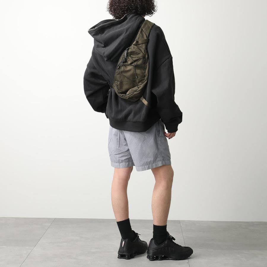 【定価4.2万/あおば着用】C.P.Company ボディ バッグ カーキ