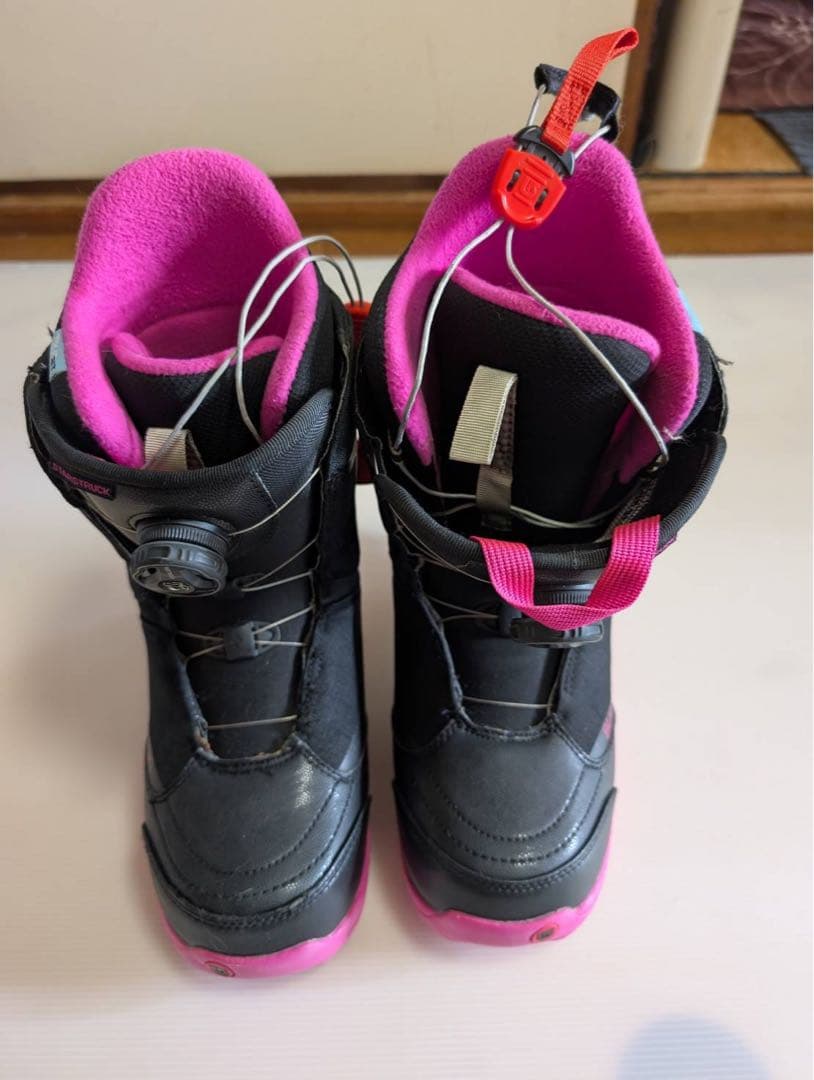 Burton スノーボードブーツ Starstruck BOA 24cm Amazon.com : Burton Starstruck BOA Snowboard Boot Womens : Sports