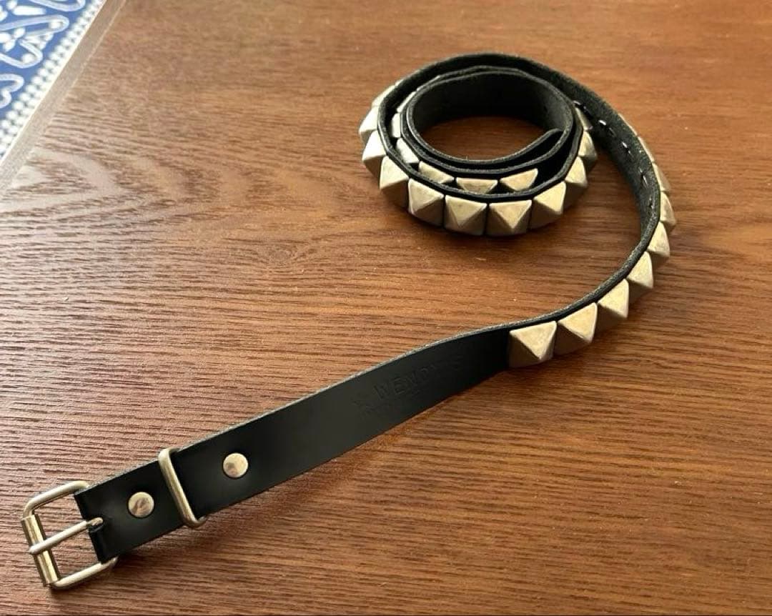 Wendy's ウェンディーズ 1連ピラミッド スタッズ ベルト - メルカリ