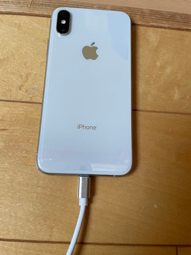 Apple iPhone Xs シルバー 64GB 本体