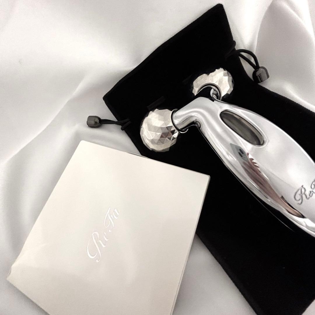 ReFa CARAT リファカラットPEC-L1706 正規品　リファ　コロコロ ReFa（リファ） MTG 正規品 カラット PEC-L1706 ReFa CARAT プラチナ