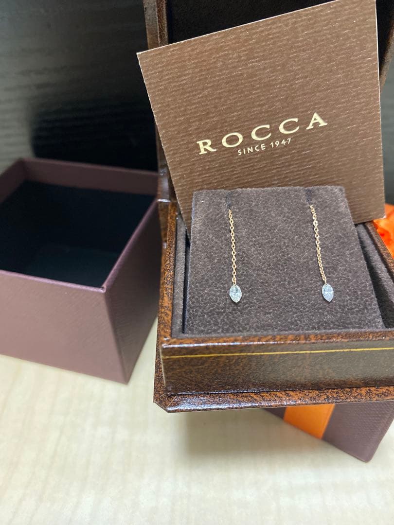 ROCCA チェーンピアス PGダイヤモンドK18 箱付き ROCCA チェーンピアス PGダイヤモンドK18 箱付き ROCCA チェーンピアス