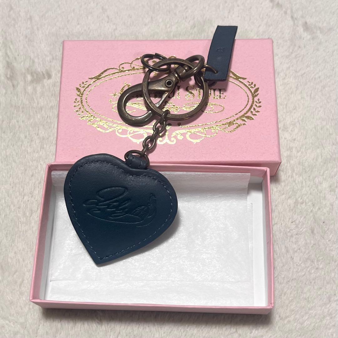 アイカツ! ゴシックヴィクトリア 白銀リリィ 本革キーチャーム - メルカリ