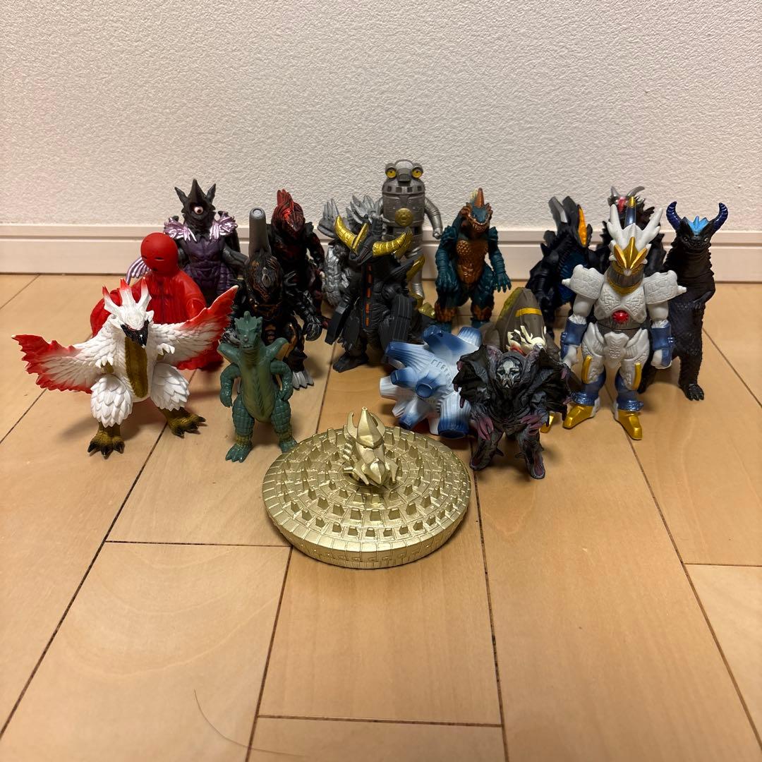 ウルトラ怪獣シリーズ 17体セット まとめ ソフビ ミニソフビ - メルカリ